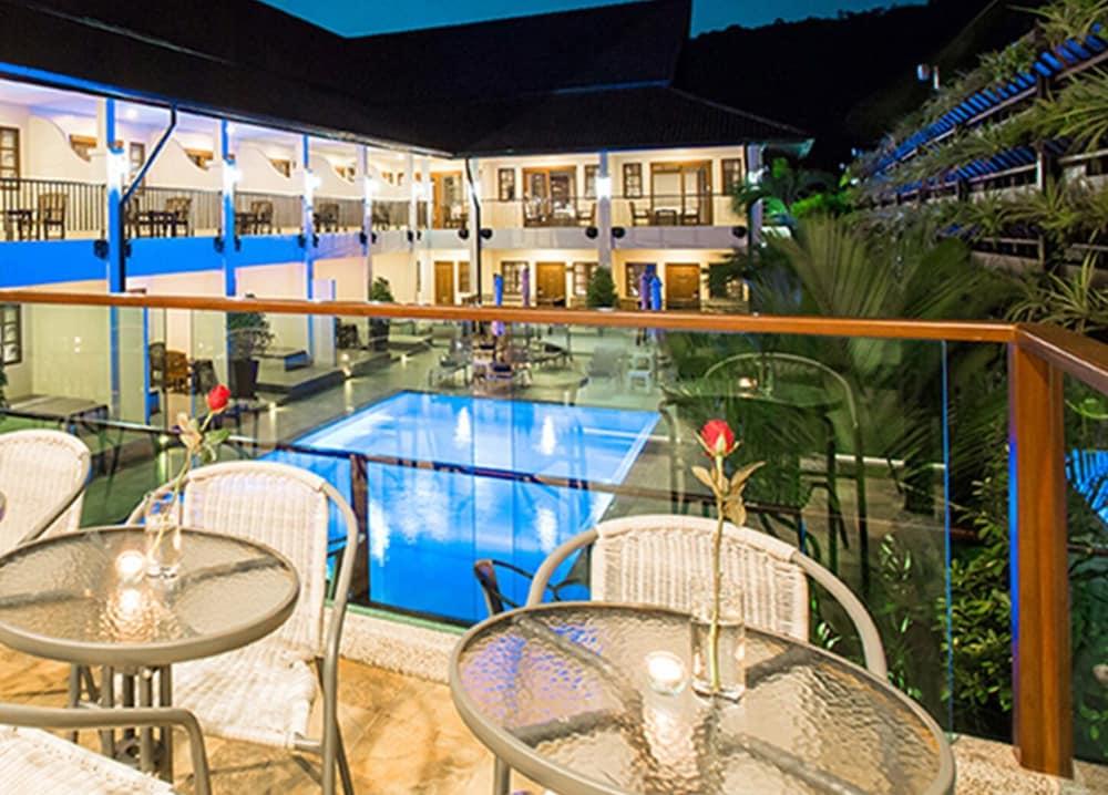 Naiya Buree Boutique Resort Nai Harn Esterno foto