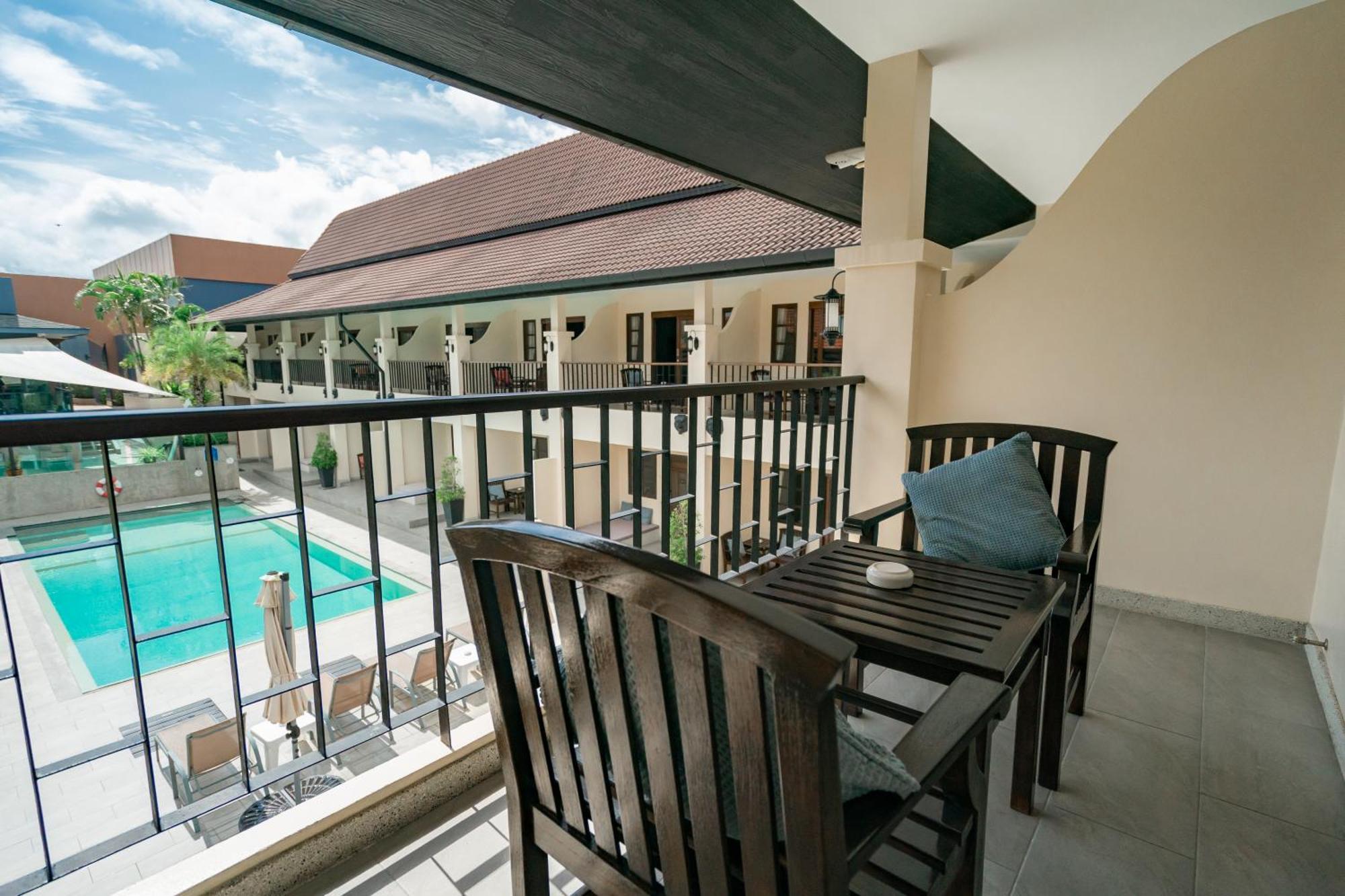 Naiya Buree Boutique Resort Nai Harn Esterno foto