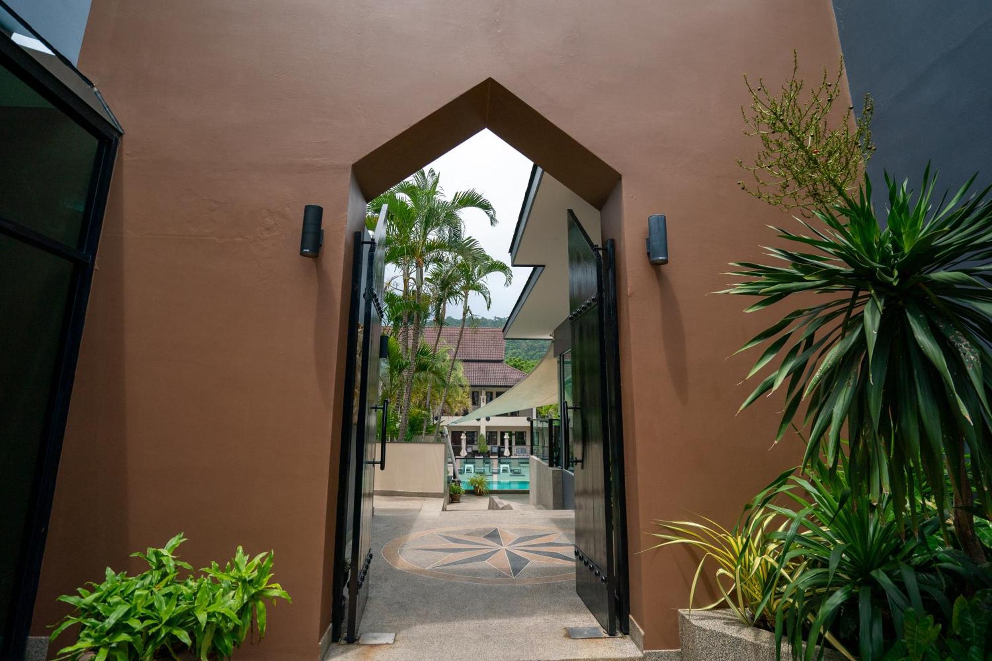 Naiya Buree Boutique Resort Nai Harn Esterno foto